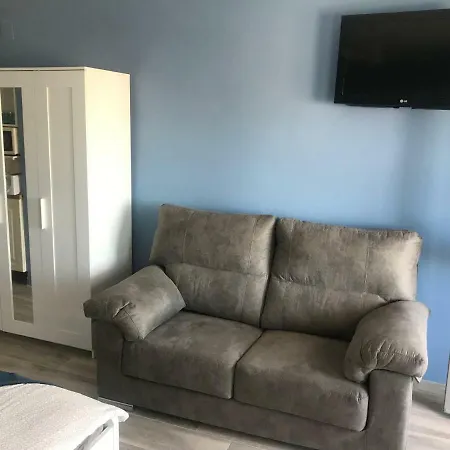 Kyo Verdiales Apartamento 토레몰리노스